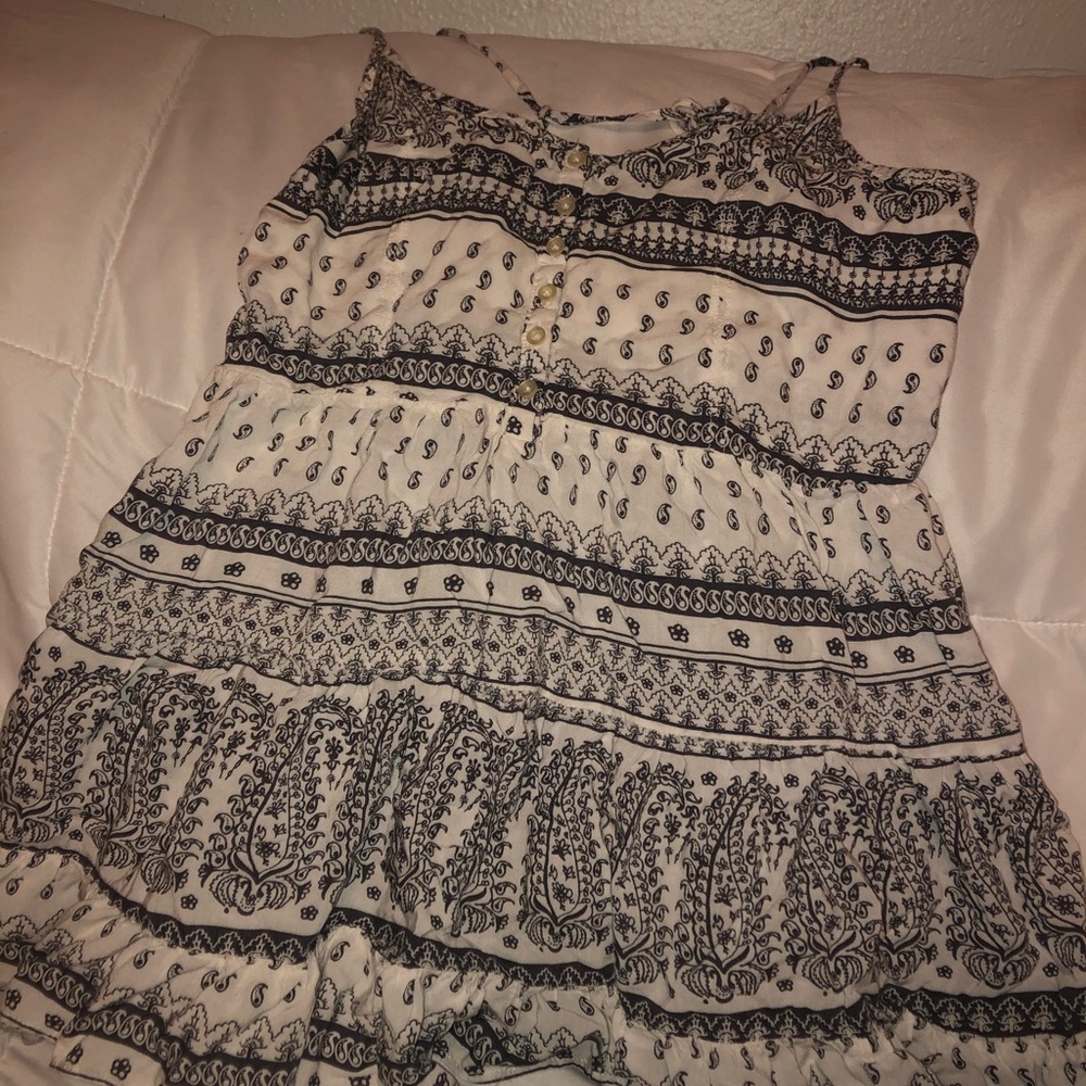 Aeropostale tank. Open back. Perfect for summer